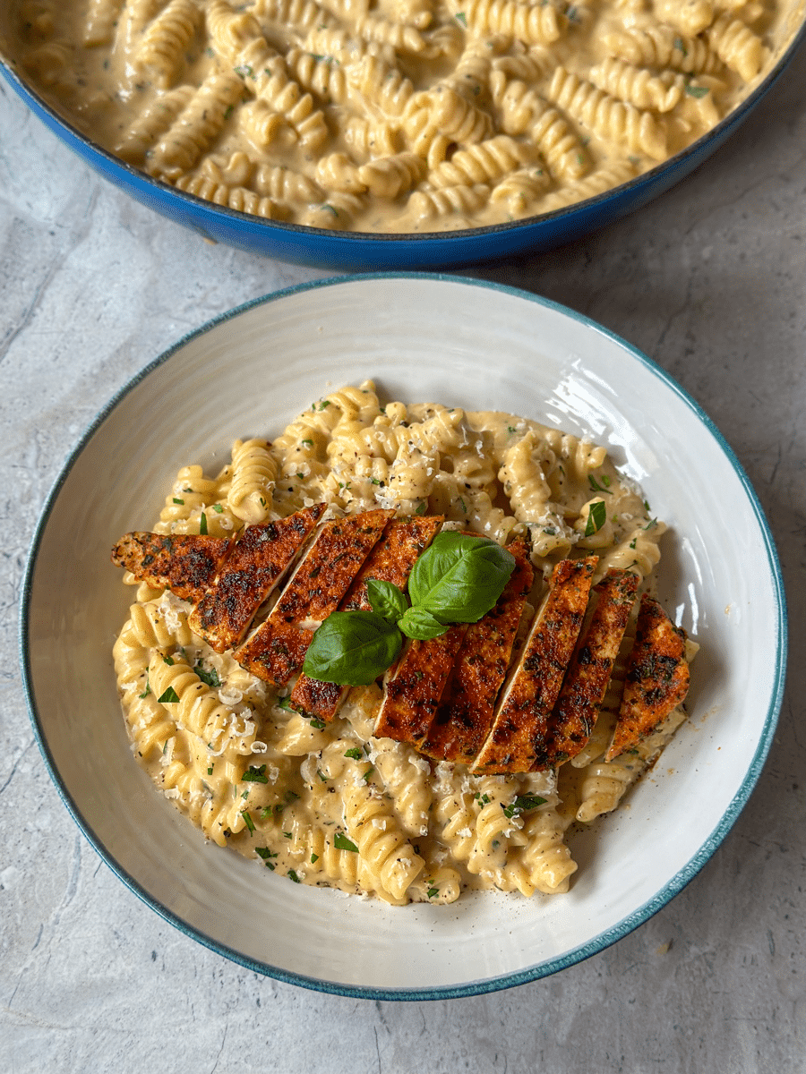 Creamy Chicken Garlic Parmesan Pasta Recipe