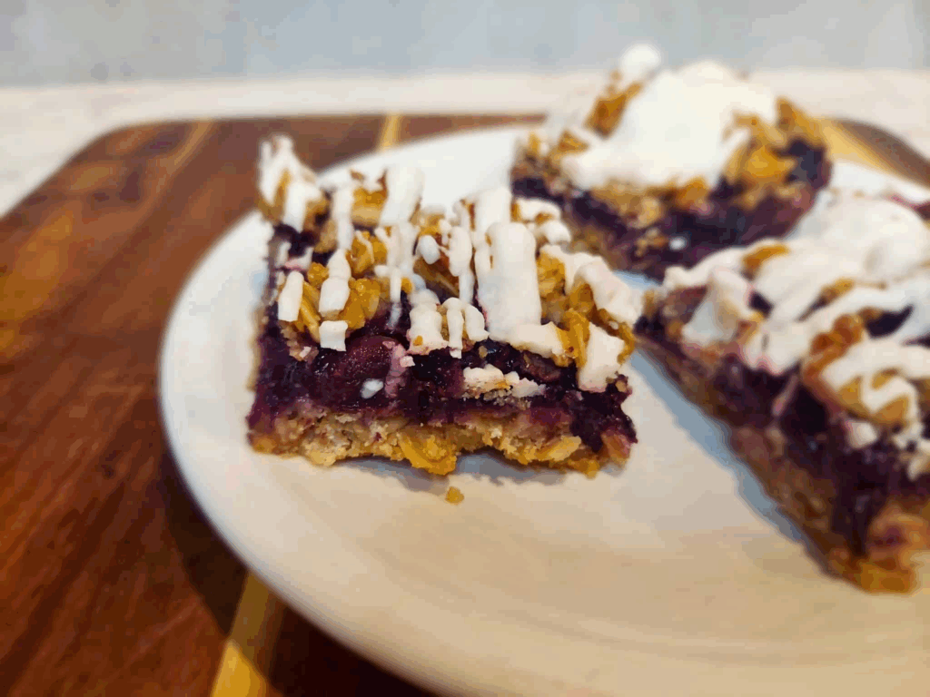 White Chocolate Blueberry Crumble Bars Recipe